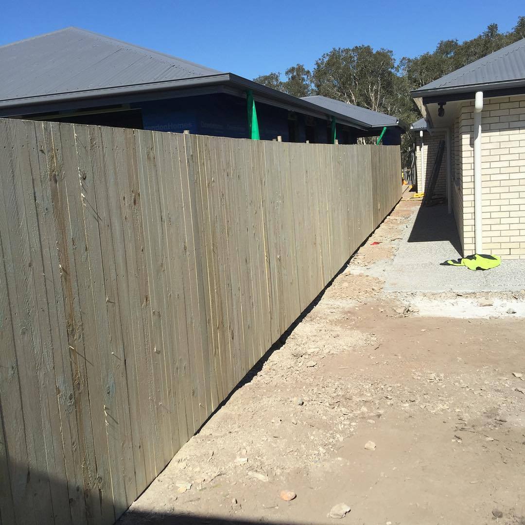 timber fencing installation